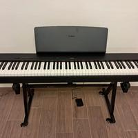 Pianoforte Yamaha p225