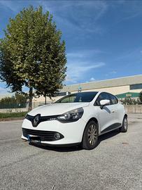 Renault Clio Wave 2015, 75 CV (NEOPATENTATI)