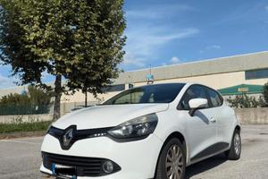 Renault Clio Wave 2015, 75 CV (NEOPATENTATI)