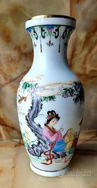 Vaso cinese bianca in porcellana  "eggshell"