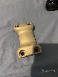 Supporto parafango anteriore aprilia red rose 50