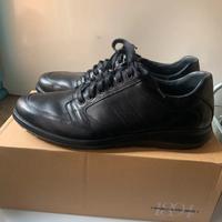 Scarpe Bata nere n.45(messe 2 ore)