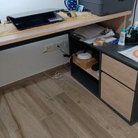 Scivania completa con libreria omaggio