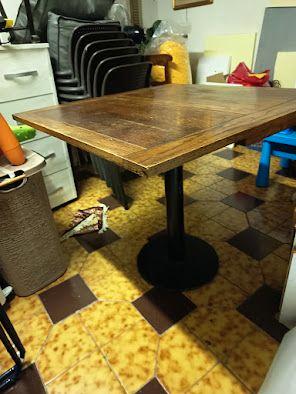 tavolo di rovere massello con base di ferro