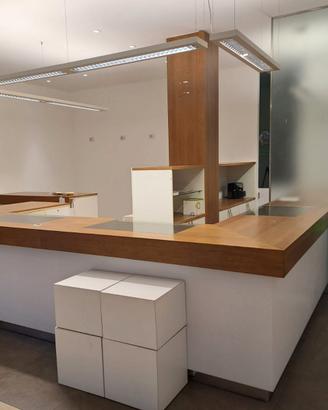 Arredamento anche parziale per negozi