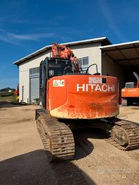 HITACHI  ZAXIS 135
