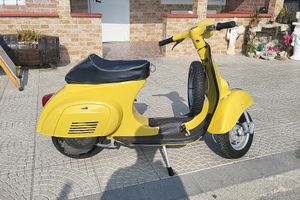 Vespa 50R