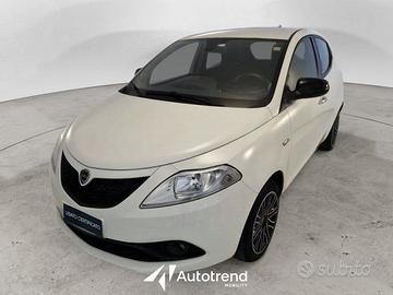 Lancia Ypsilon 1.0 FireFly 70 CV Hybrid Ecoch...