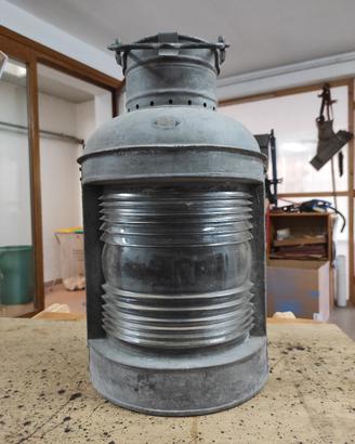 lampada da segnalazione marina