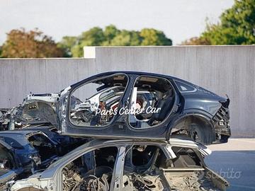 Scocca per taglio lamierati Renault Arkana 2022