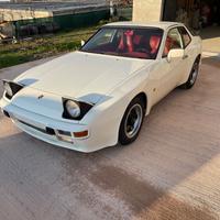 Porsche   944