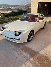 Porsche   944
