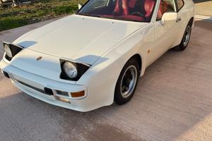 Porsche   944