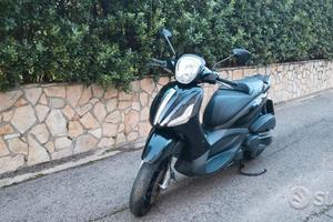 Piaggio Beverly 350 - 2012