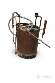 Antico Irroratore a Spalla in Rame – Pompa Agricol