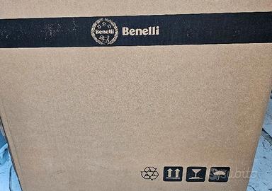 BAULETTO TREKKER 42 L BENELLI tipo GIVI, nuovo.