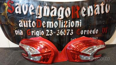 FARO FANALE POST PEUGEOT 208 12-15