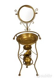 Lavabo vintage in ottone con catino e specchio