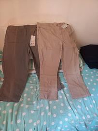 Due pantaloni estivi da donna 