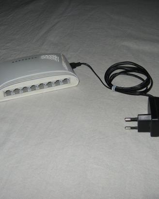 Switch 8 porte 10/100/1000Mbps D-LINK DGS-1008D