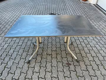 tavolo da giardino