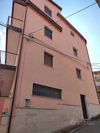 Complesso immobiliare appartamenti e locali