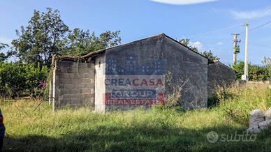 Rustico con Terreno - Calatabiano