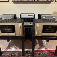 Accuphase M2000