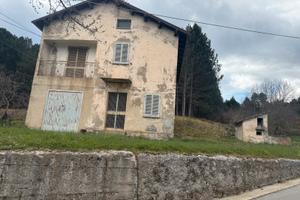 Casa poderale da ristrutturare