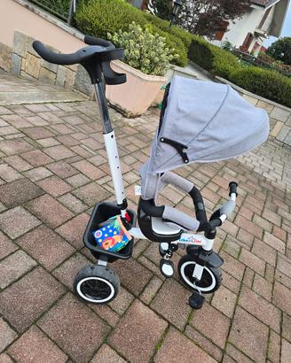 Triciclo a pedali per bambini