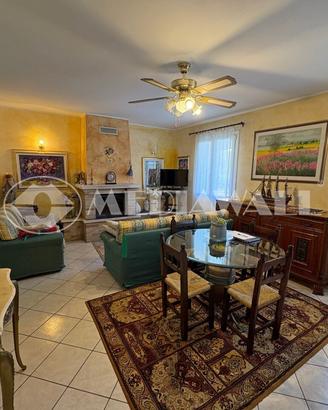 Bifamiliare a Aviano