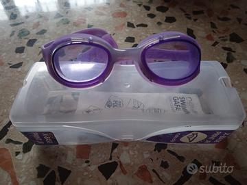 occhialini bimbo nuoto