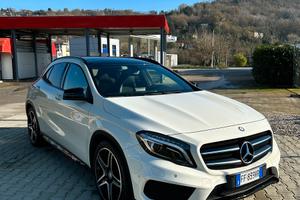 Mercedes GLA 220 CDI 4MATIC  Premium