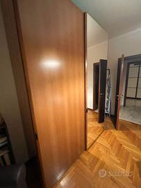 Armadio ante scorrevoli a specchio - divano letto