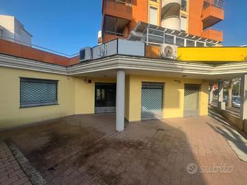 Macomer Locale COMMERCIALE ex IDEA SPORT