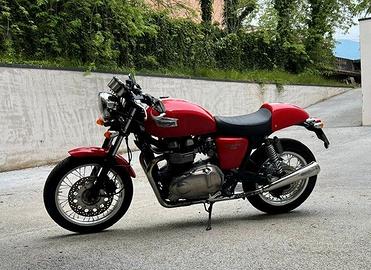 Triumph Thruxton 900