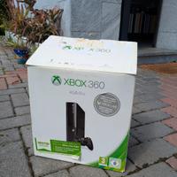 XBOX 360 CON SCATOLA ORIGINALE E MANUALE