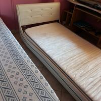 Lettino singolo  senza materasso