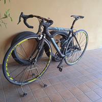 Bici da corsa in carbonio Bianchi