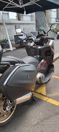 Honda integra 750