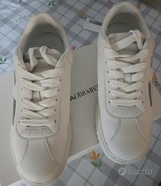 Sneaker crema Emporio Armani 