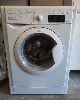LAVATRICE INDESIT 6 KG.