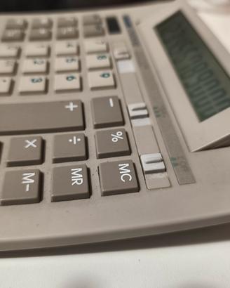 calcolatrice Olivetti Logos 82  retro vintage