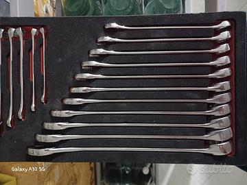 Set completo di chiavi fisse e a stella 