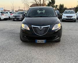 Lancia Ypsilon 1.2 69 CV 5 porte GPL Ecochic Plati