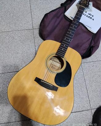 Chitarra Acustica
