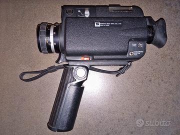 Cinepresa Sankyo ES-44. 