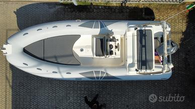 GOMMONE TRIDENT 7 metri + motore + carrello