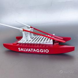 Moscone fatto a mano in legno