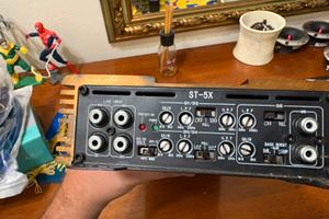 Amplificatore  zapco 5 canali